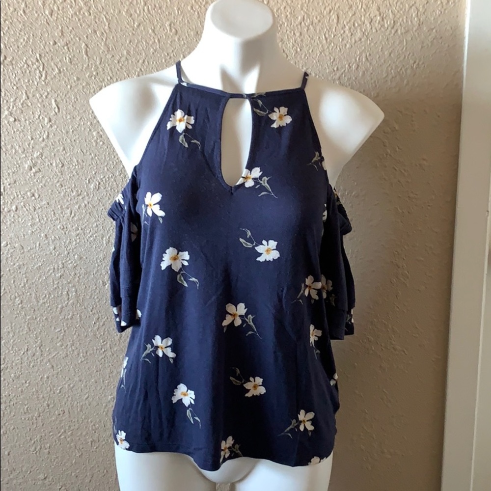 5/$15 Off the shoulder top